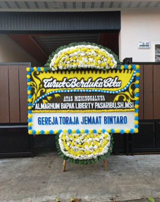 Papan Bunga Duka di Pondok Jagung Timur
