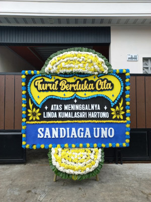 Papan Bunga Duka di Pondok Jagung Timur